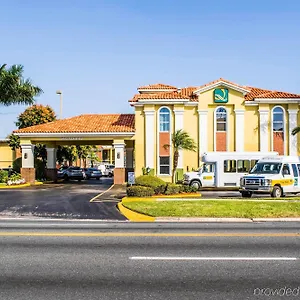 2* Inn Quality Airport - Cruise Port